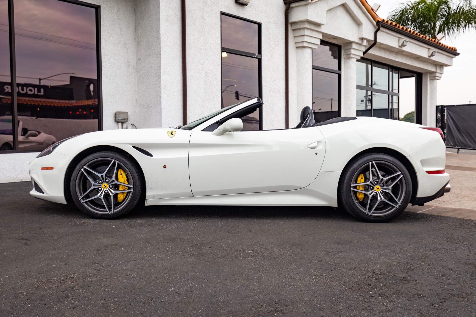 Used 2015 Ferrari California T For Sale (Sold) | iLusso Stock #206591