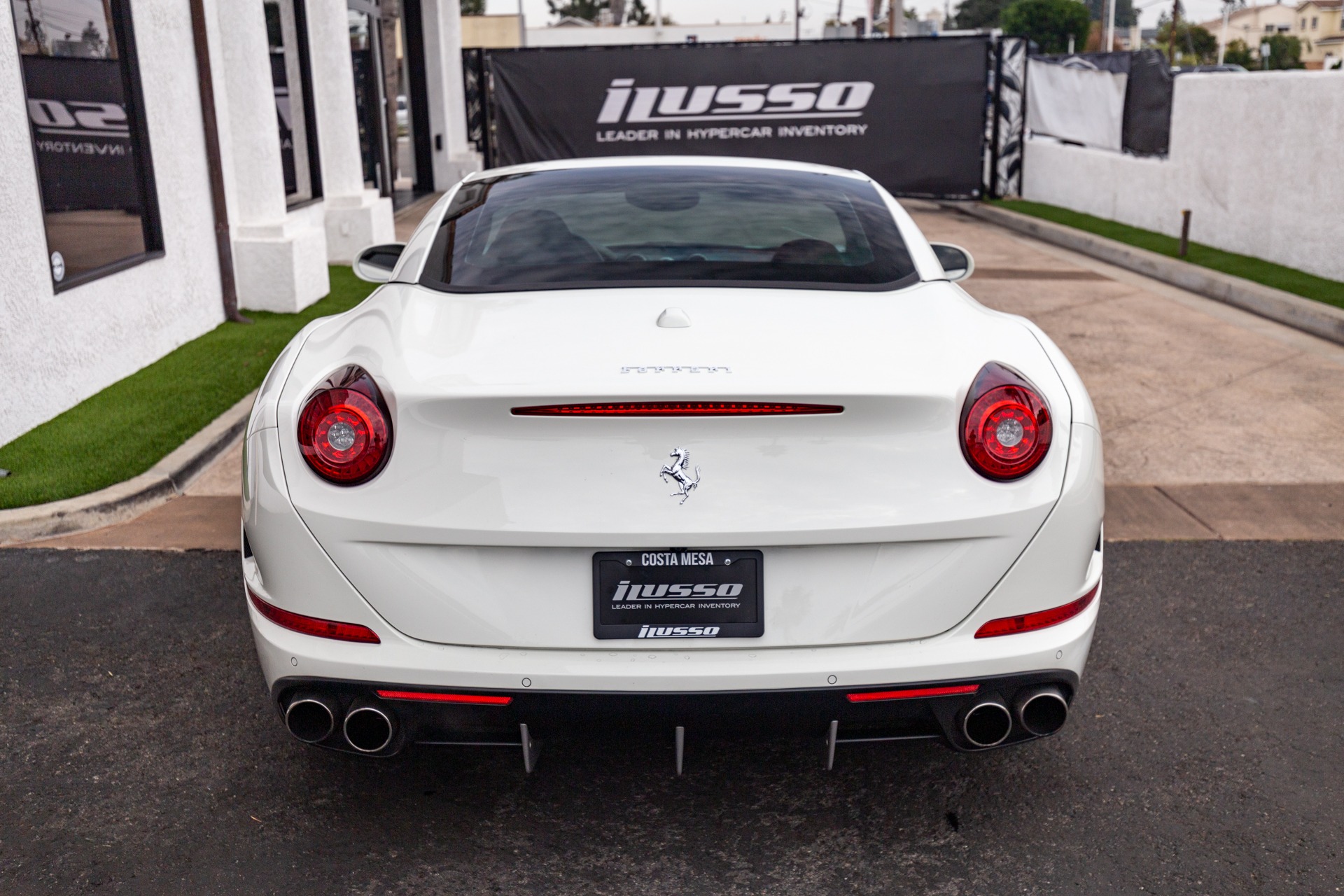 Used 2015 Ferrari California T For Sale (Sold) | iLusso Stock #206591