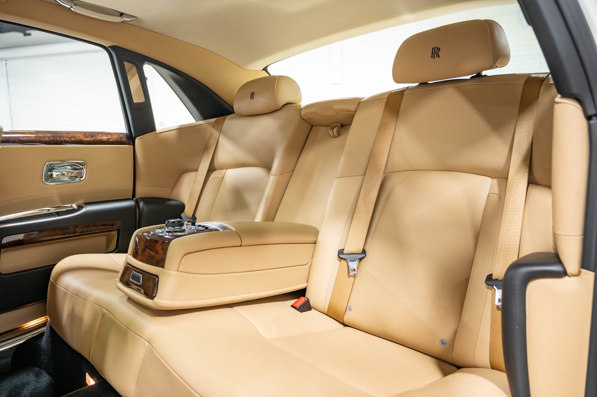Rolls Royce Phantom White  4 Passenger Cream Leater Interior  Foto di SV  Limousines Willenhall  Tripadvisor