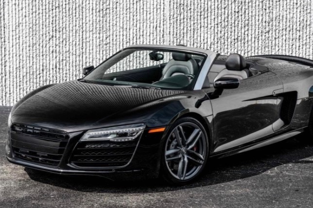 Used 2014 Audi R8 5.2 quattro Spyder For Sale (125,990) iLusso Stock