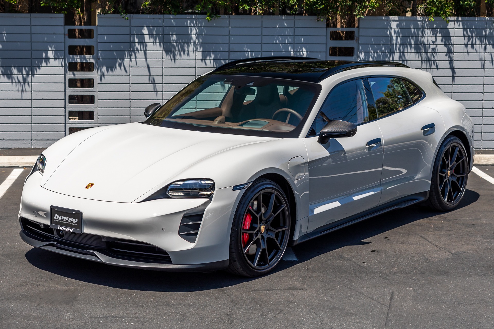 2023 Porsche Taycan Review, Pricing, & Pictures