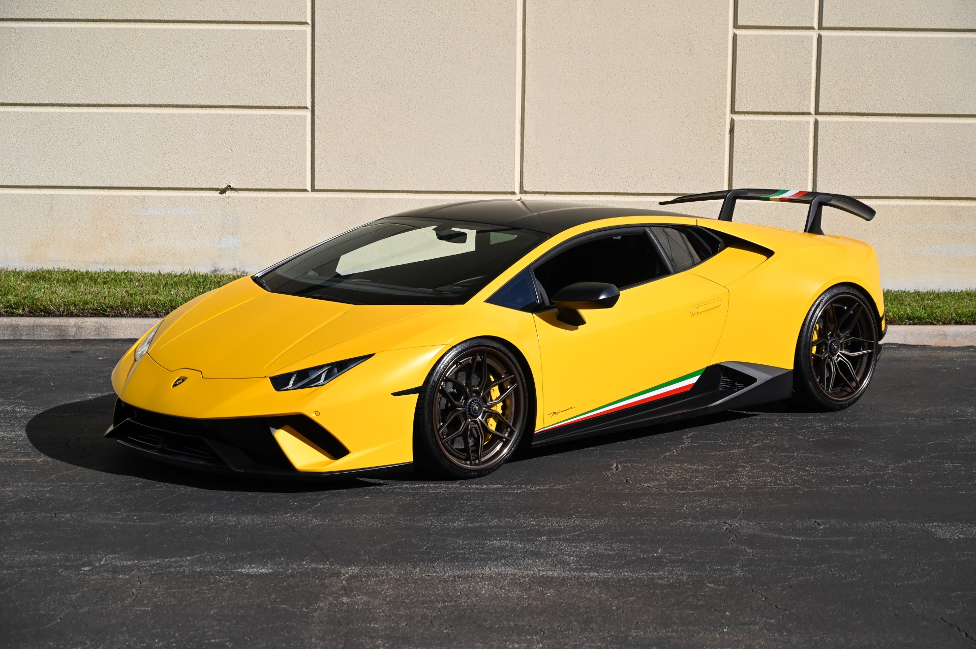 Used 2018 Lamborghini Huracan LP 640-4 Performante For Sale (Sold ...