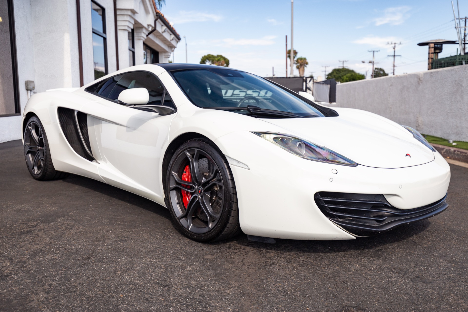 Used 2012 McLaren MP4-12C For Sale (Sold) | iLusso Stock #001303