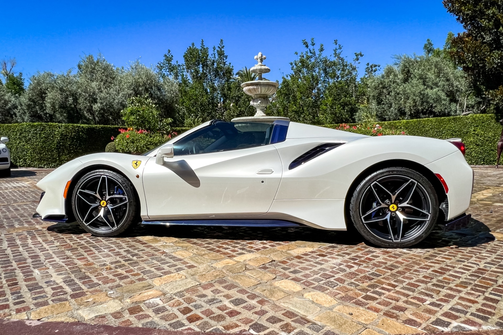 Used 2020 Ferrari 488 Pista Spider For Sale (Sold) | ILusso Stock #253646