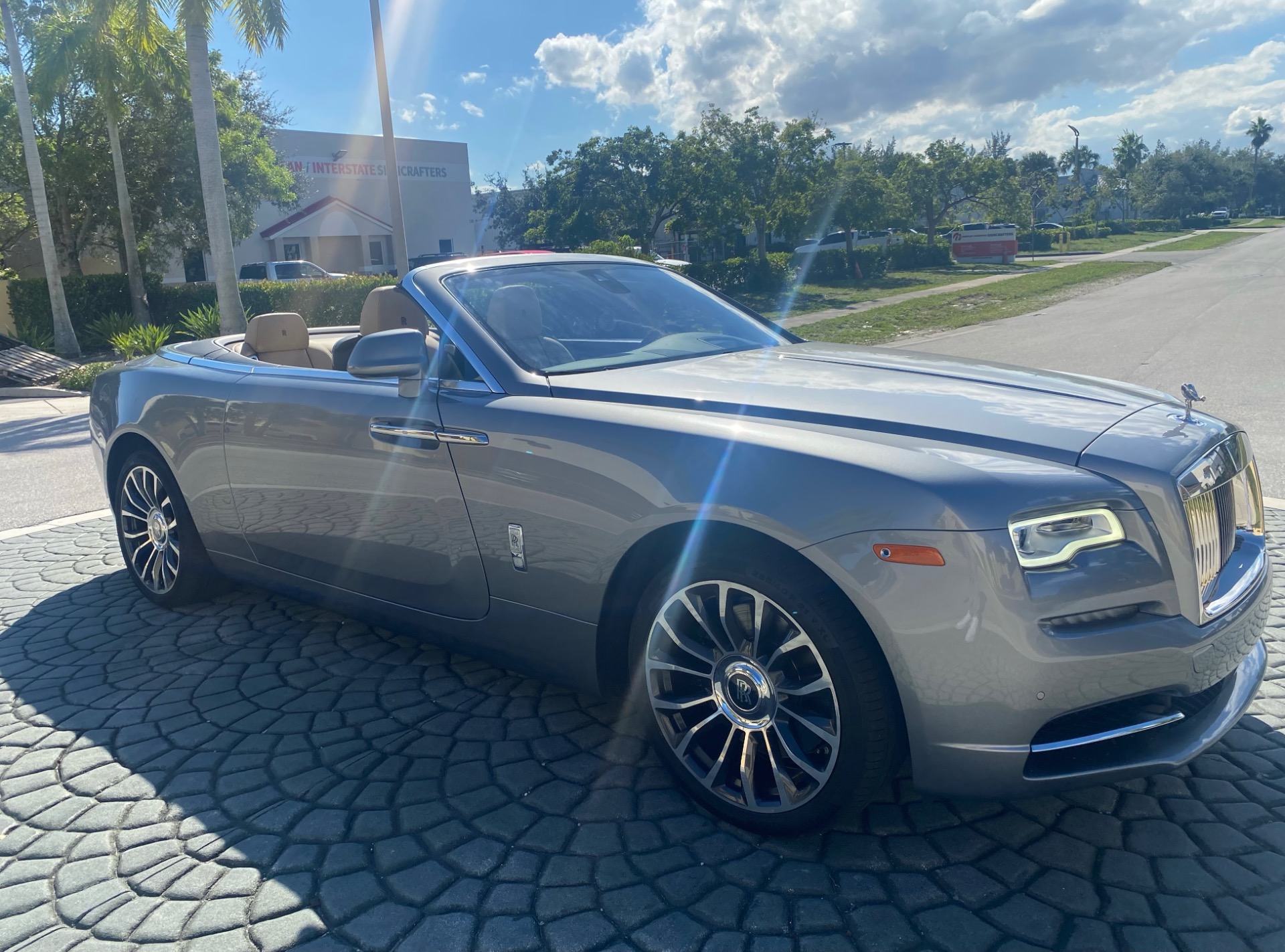 Used 2018 Rolls-Royce Dawn For Sale (Sold) | iLusso Stock #107556