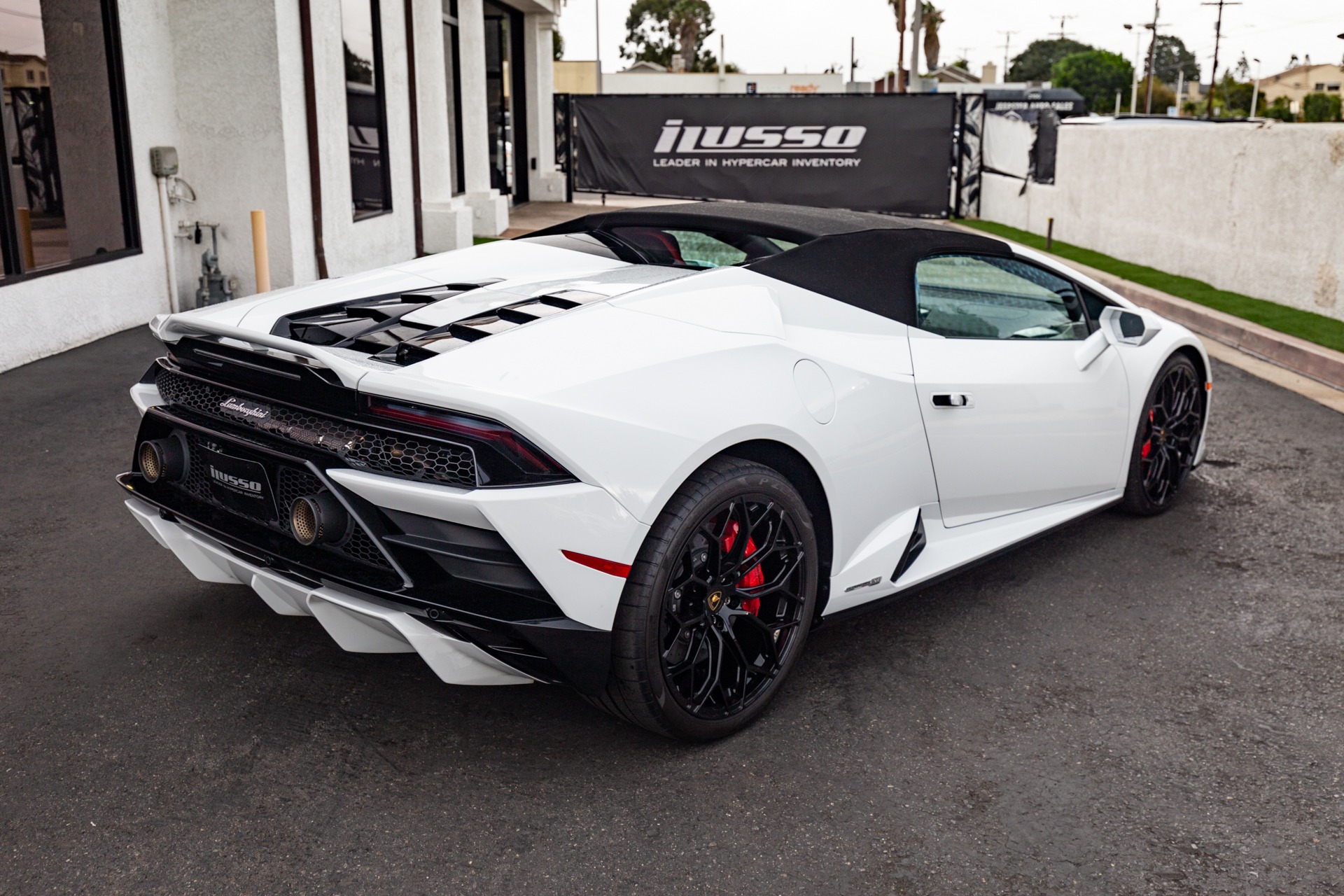 Used 2022 Lamborghini Huracan EVO RWD Spyder For Sale (Sold) | ILusso ...